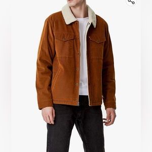 NWT-Levi's Men's Corduroy Sherpa Trucker Jacket